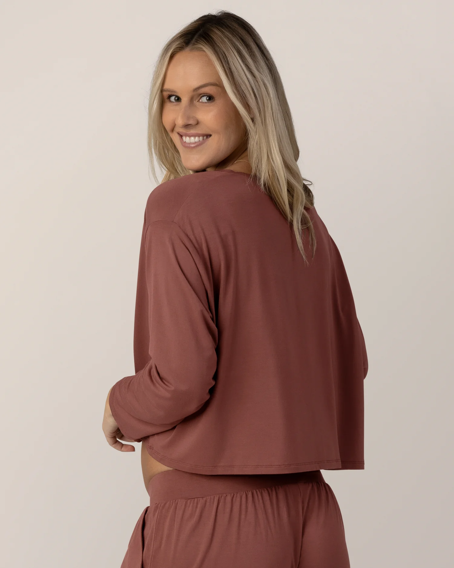 Aria Bamboo Casual Cropped Long Sleeve Top | Redwood - Image 5