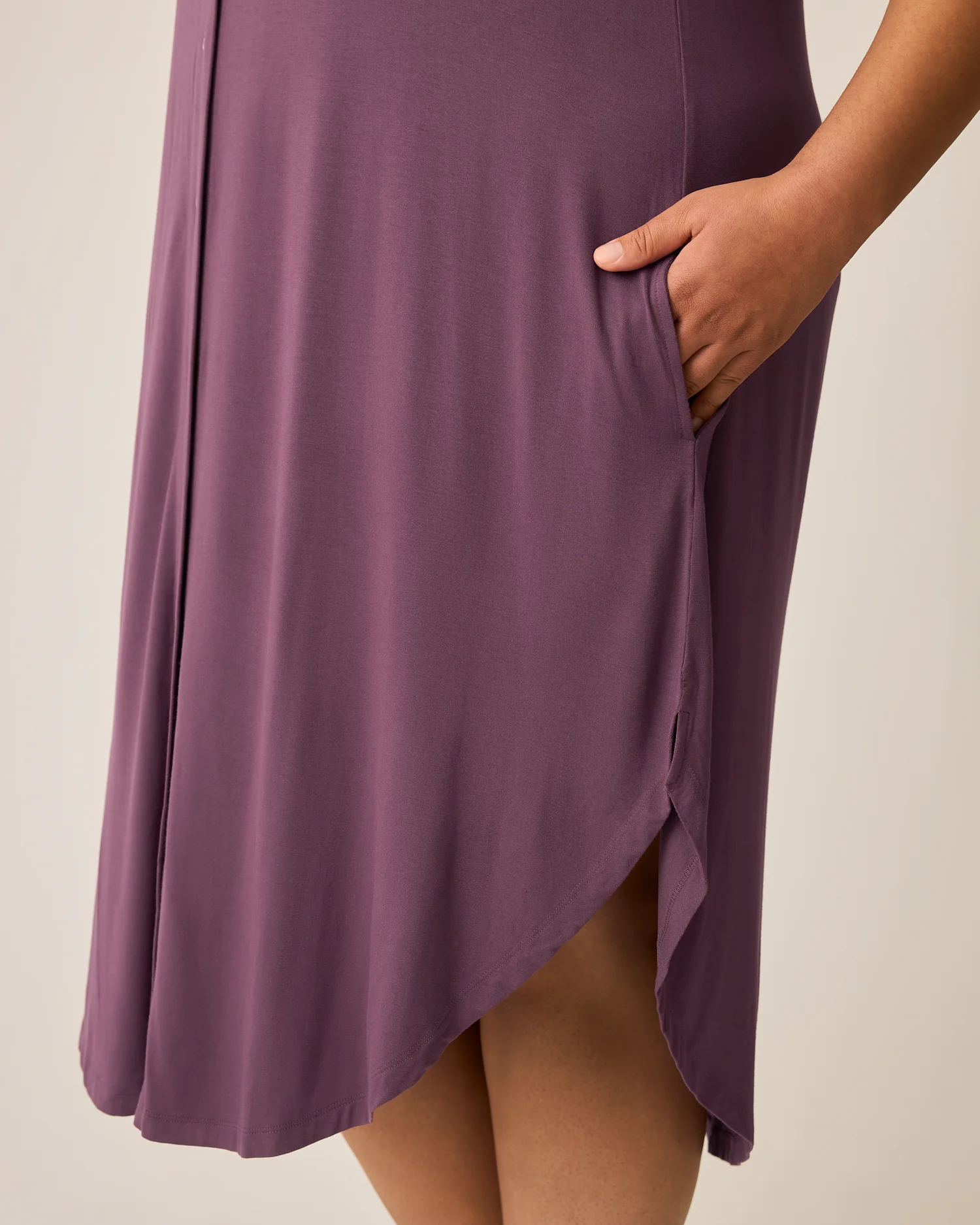 Ruffle Strap Labor & Delivery Gown | Burgundy Plum - Image 4